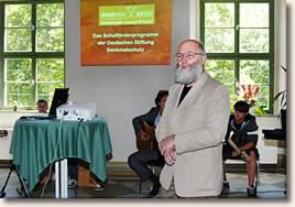 Dr. Mehlig er�ffnet die Veranstaltung