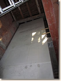 Blick nach oben ins 2. Obergeschoss